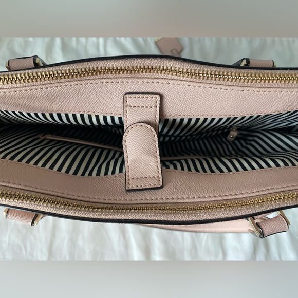 Kate Spade Large Leather Pink Tote. - Picture 4 of 16